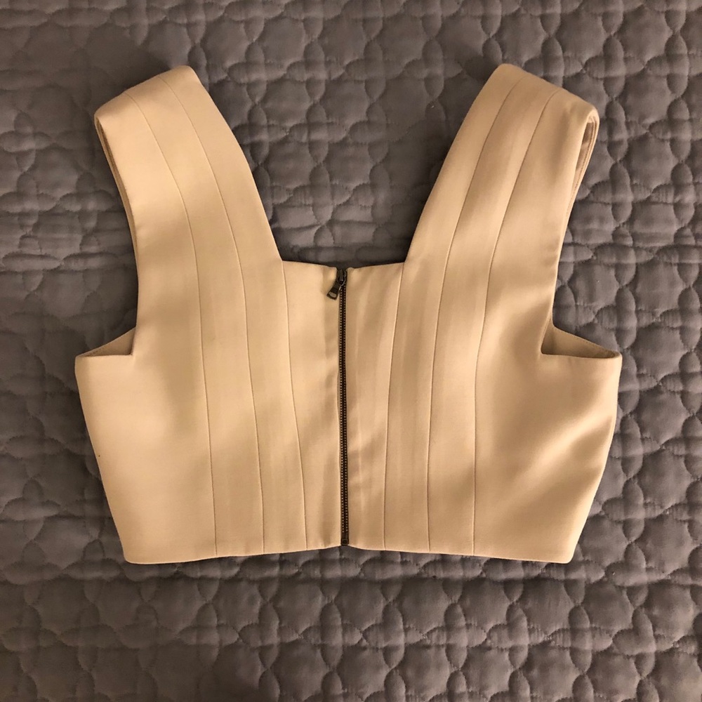 BCBG “Rina” crop top - Picture 2 of 5
